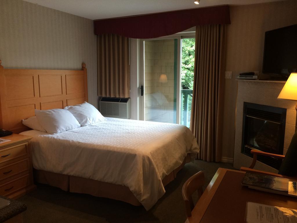Pinnacle Hotel Whistler Kültér fotó
